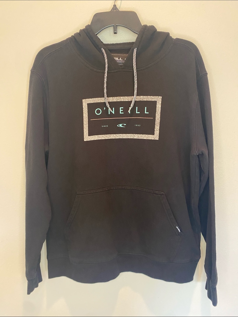 O'Neill Black Pullover Hoodie with Teal Logo - Men’s Medium and